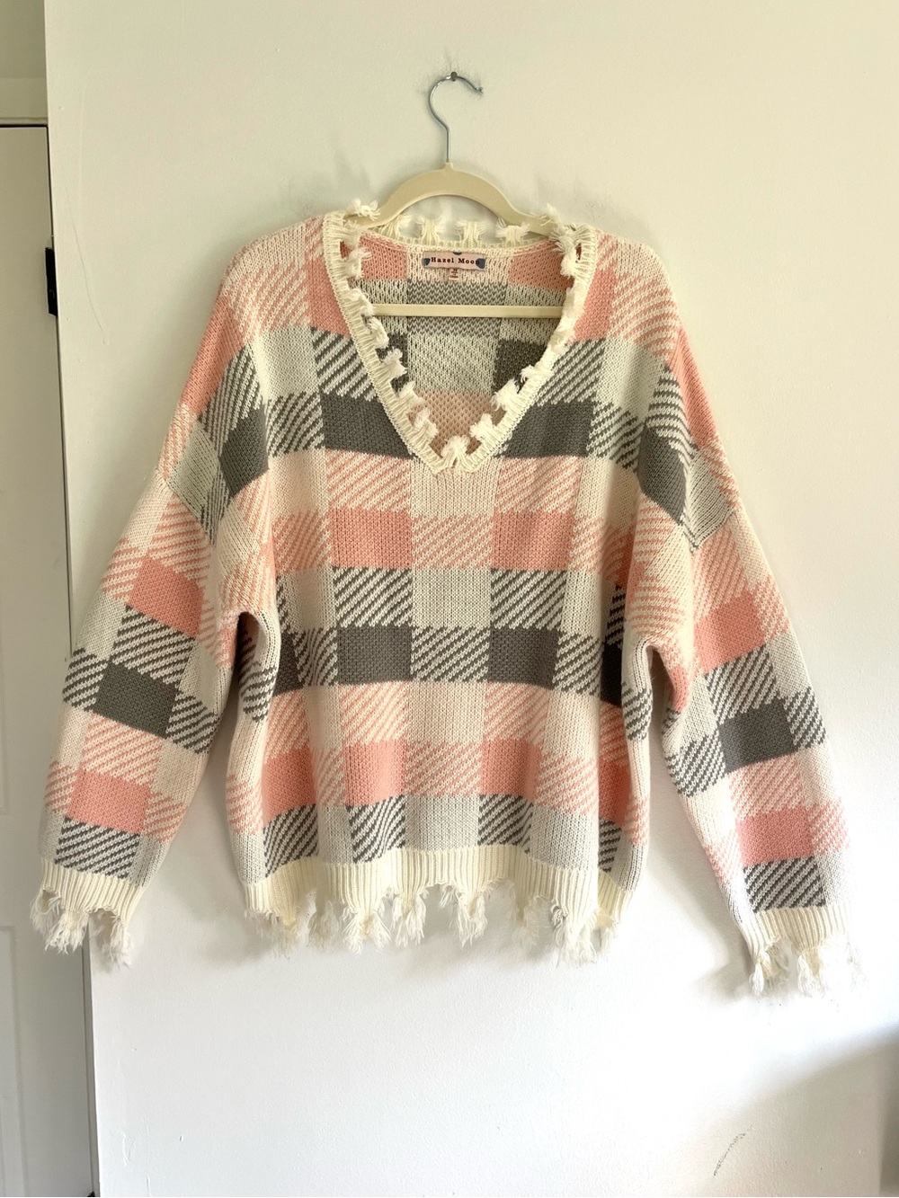 Hazel Moon 3X Cozy Pink Grey White Checkered Frayed V-Neck Sweater Soft Grunge